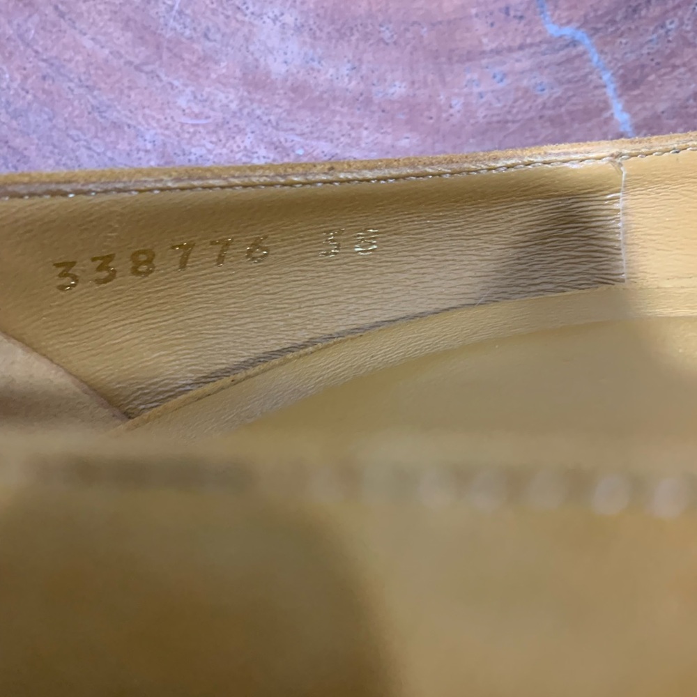 GUCCI Mustard Yellow Suede‎ Leather Round Toe pumps Heels Size 38 EU Timeless - Picture 9 of 9